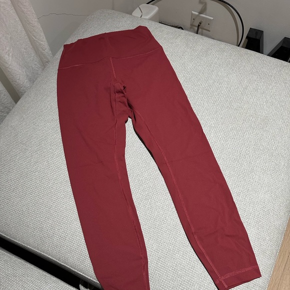 Lululemon Wunder Train Leggings 25” - Picture 2 of 5